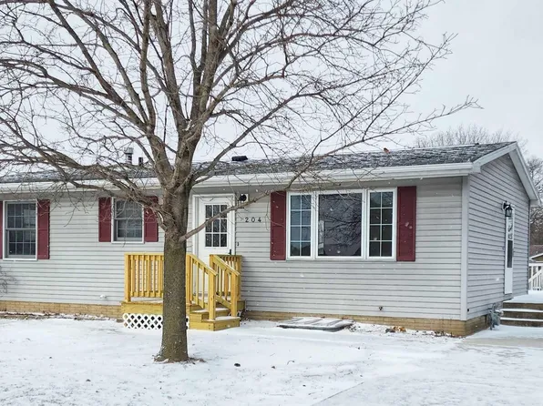 204 South St, Delhi, IA 52223