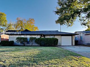 5242 Grace Point Ln, Houston, TX 77048