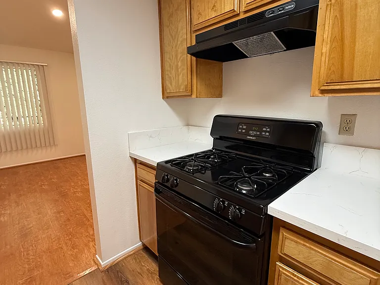 3340 Honolulu Ave #2 — Photo 8