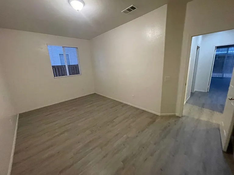 14190 Blackstone St — Photo 38