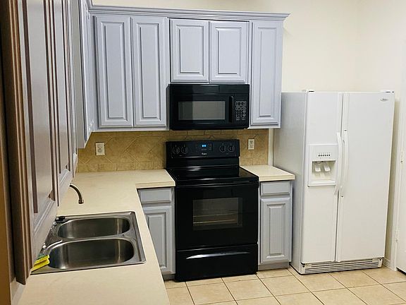 2nd image of 109 W Jones St Unit A