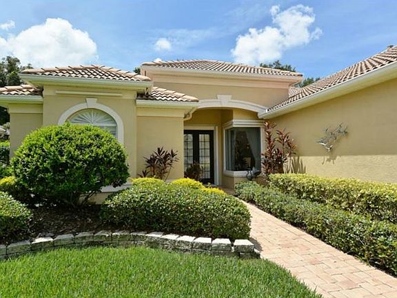 2nd image of 4847 Carrington Cir