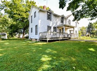 37682 N Green Bay Rd, Beach Park, IL 60087