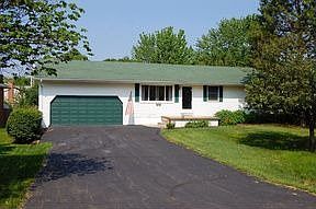 1st image of 819 Hickory Dr