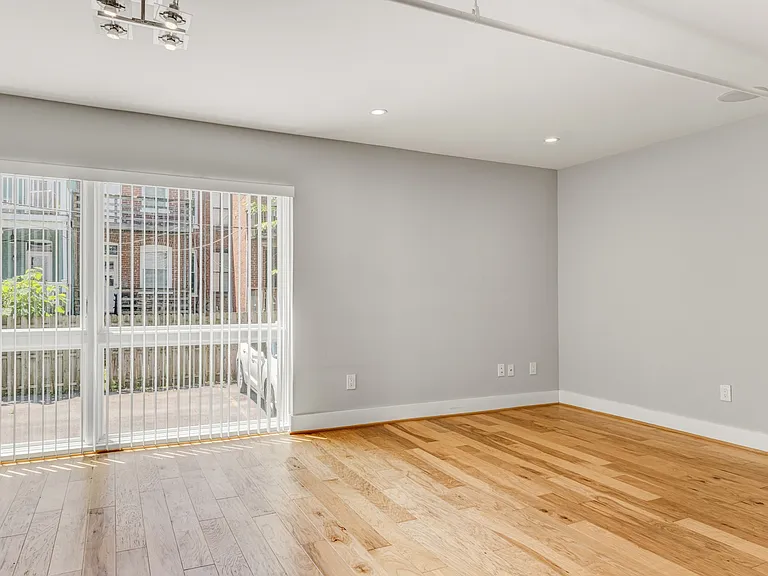 1514 Newton St NW #102 — Photo 9