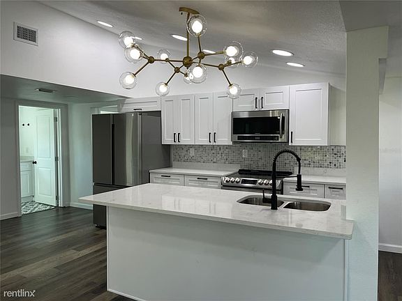 4th image of 4420 Frances Ave