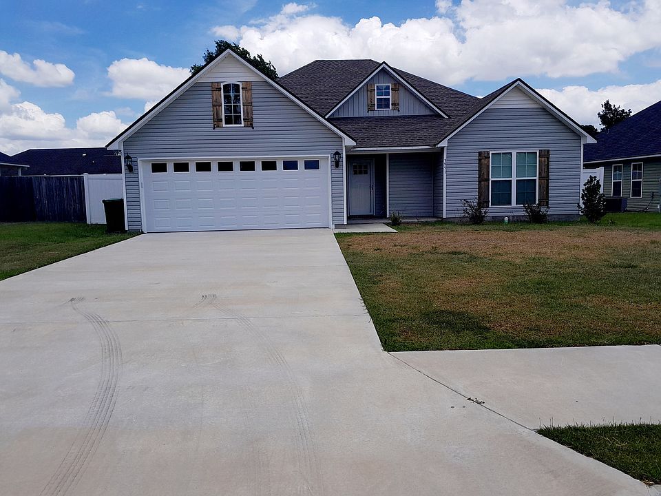 1st image of 3951 Pecan Dr