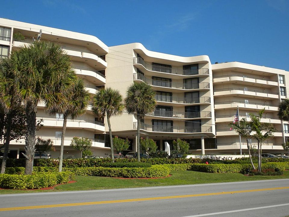 Building front street view