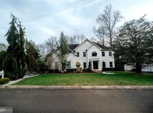 1511 Hilltop Ter, Huntingdon Valley, PA 19006