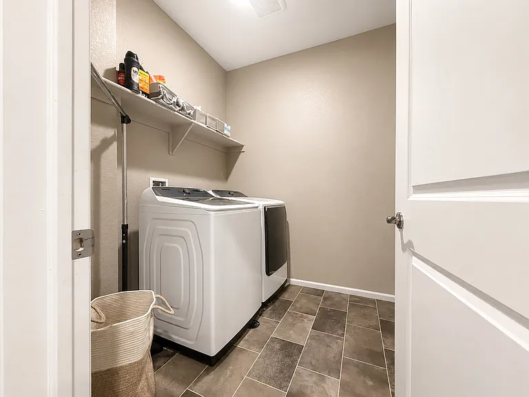 26791 E Ellsworth Ave — Photo 24