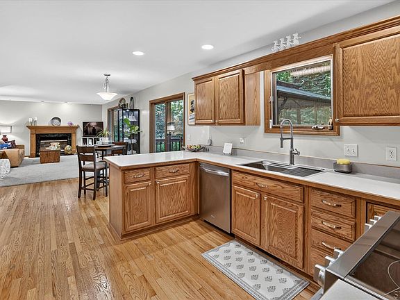 2nd image of 2617 Hearthstone Cir