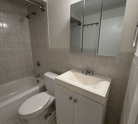 2nd image of 147 Endicott St #9B
