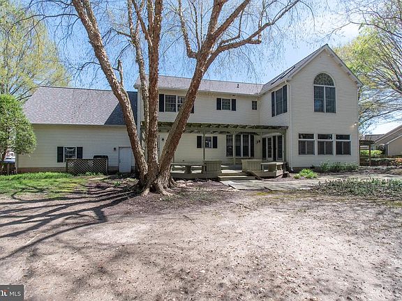 5th image of 31 Londonderry Dr