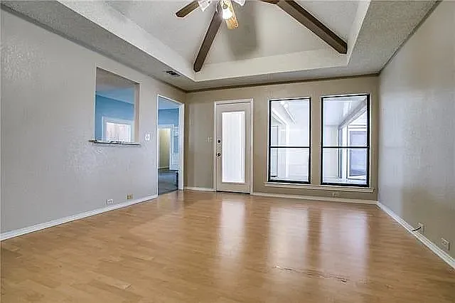 1207 Mistywood Ln — Photo 11