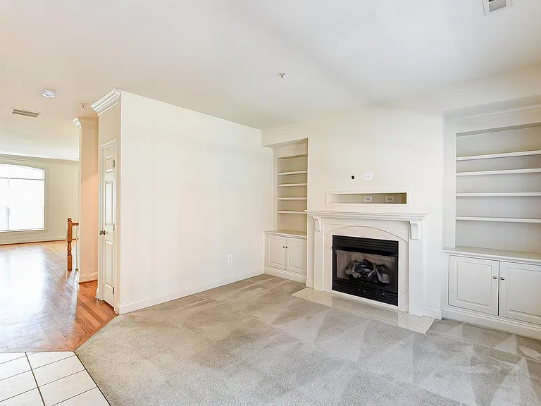 3422 Wilson Blvd — Photo 11