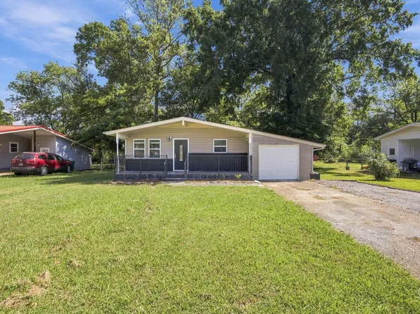 13 Stovall St, Fort Oglethorpe, GA 30742