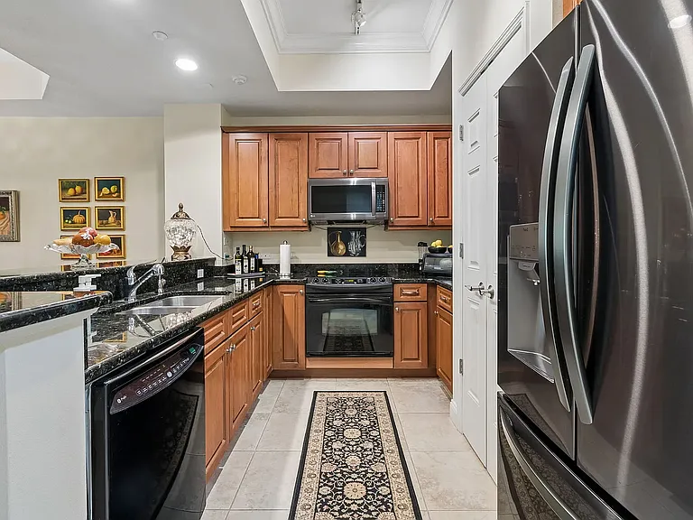 7702 Lake Vista Ct #202 — Photo 9