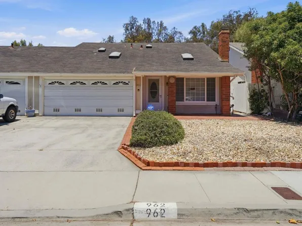 962 Woodgrove Dr, Cardiff, CA 92007