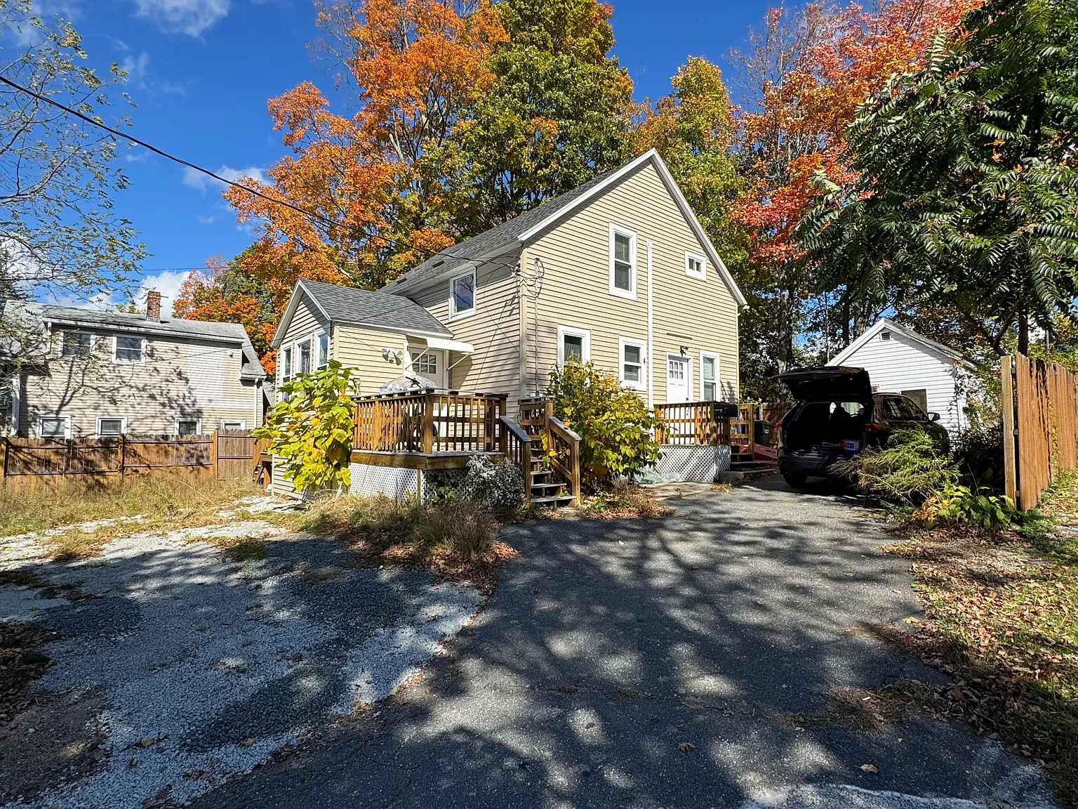 3 bed, 1.5 bath, 1045 sqft, $3,565 — Photo 1