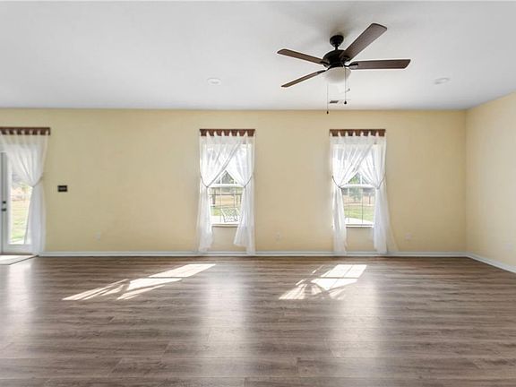 5th image of 1250 Hosier Rd