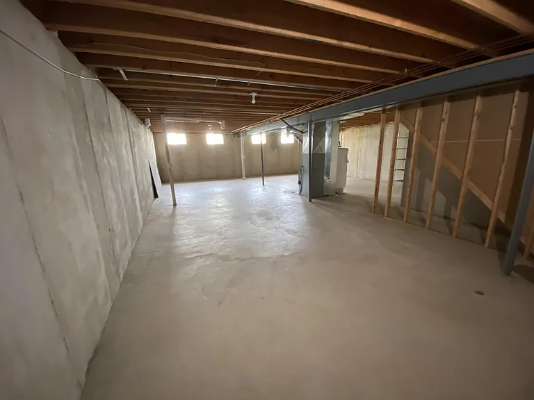2048 Peine Forest Dr — Photo 13