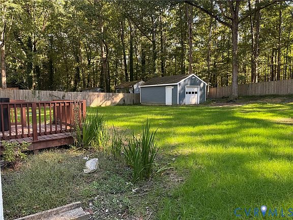 5th image of 3831 Wood Dale Rd