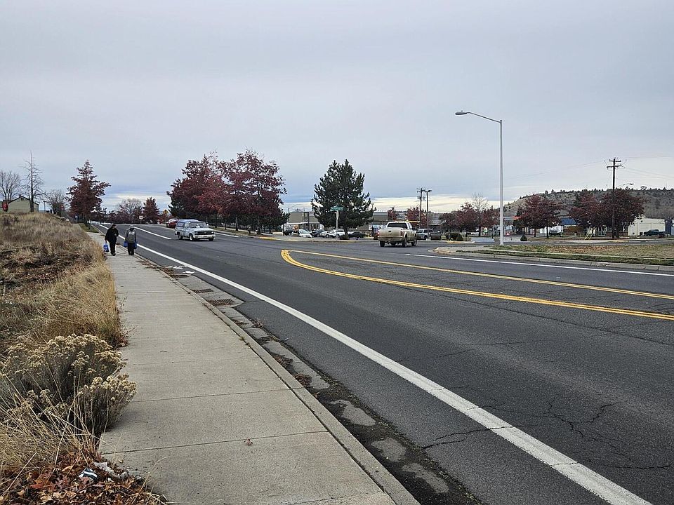 2nd image of 401 NE 6th Street