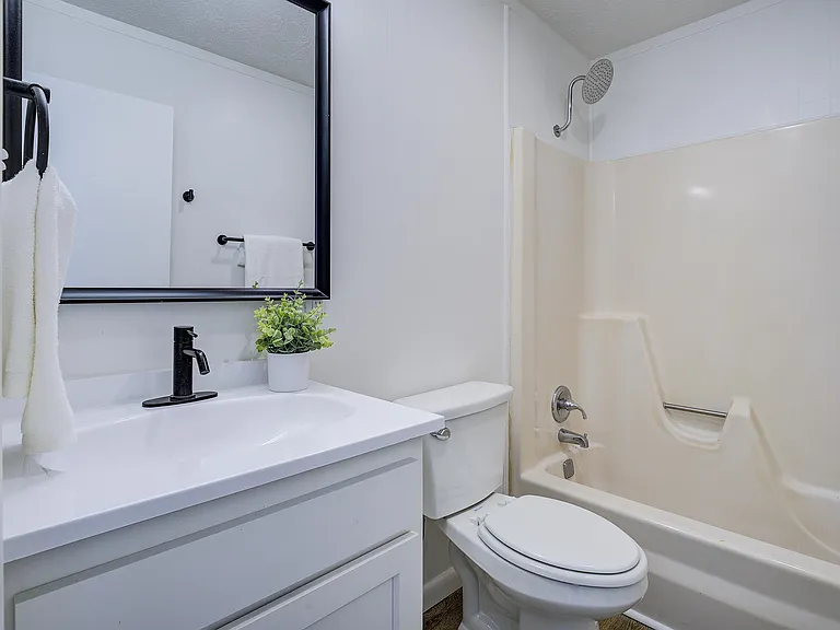 102 Diane Ln — Photo 10