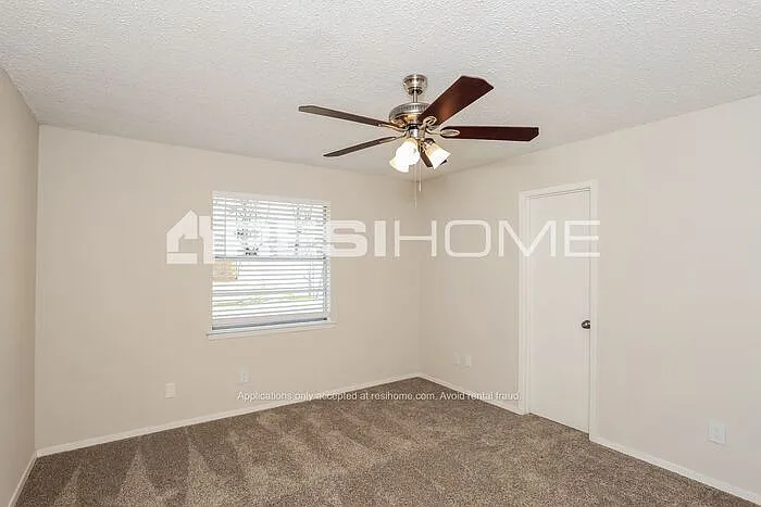 3051 Shane Dr — Photo 8