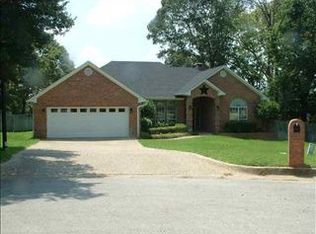 18396 Stillwood Ln, Flint, TX 75762