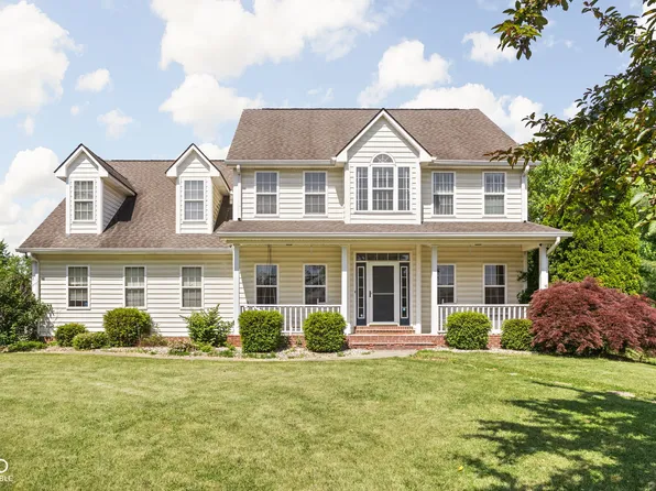 8812 Stonewall Dr, Indianapolis, IN 46231