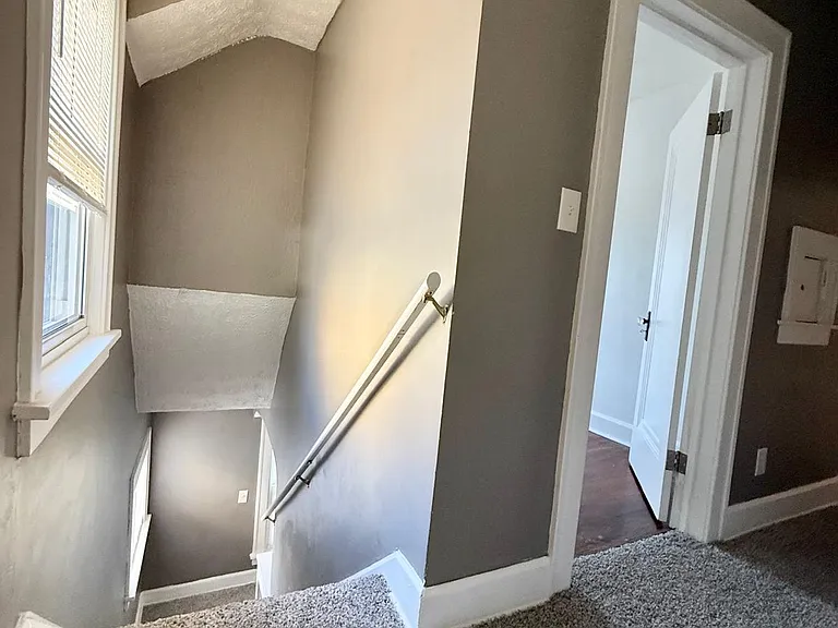 8018 Theota Ave — Photo 27