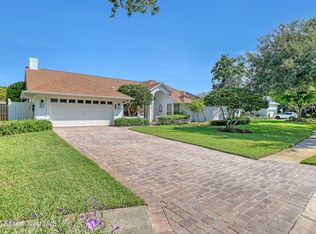 402 Peregrine Dr, Melbourne, FL 32903