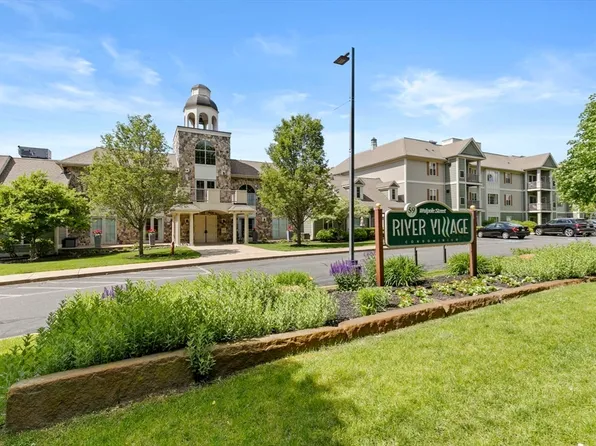 59 Walpole St Unit 116, Canton, MA 02021