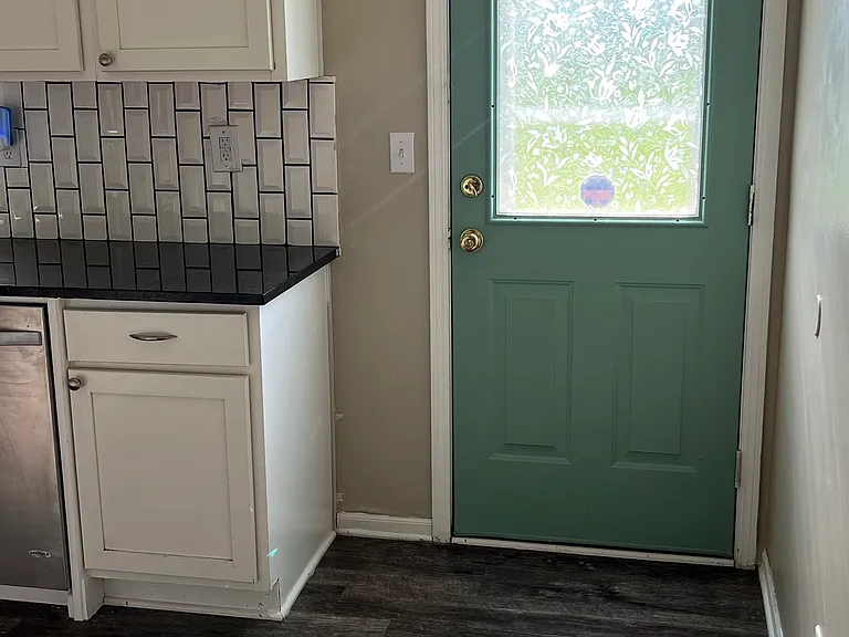 314 S Sunrise Dr — Photo 5