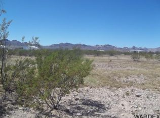 655 S Arivaca Rd, Golden Valley, AZ 86413