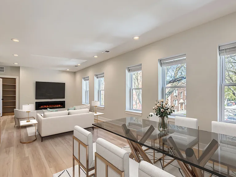 5014 N Rockwell St #1 — Photo 5