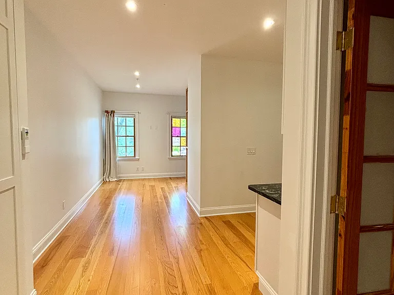 2 Hollyhock Rd #H1 — Photo 3