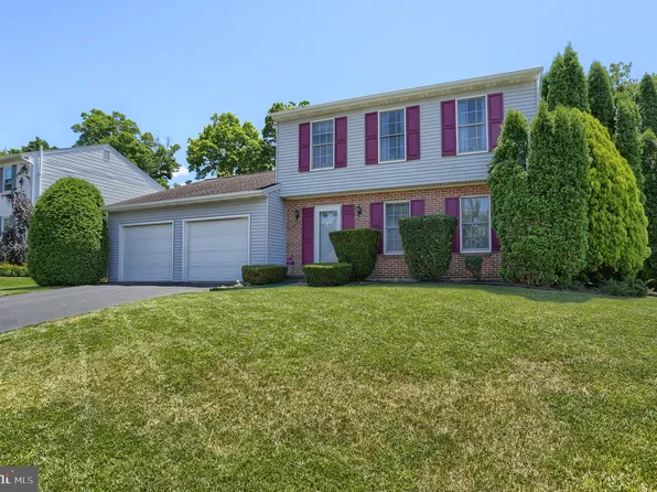 2736 S Rosegarden Blvd, Mechanicsburg, PA 17055