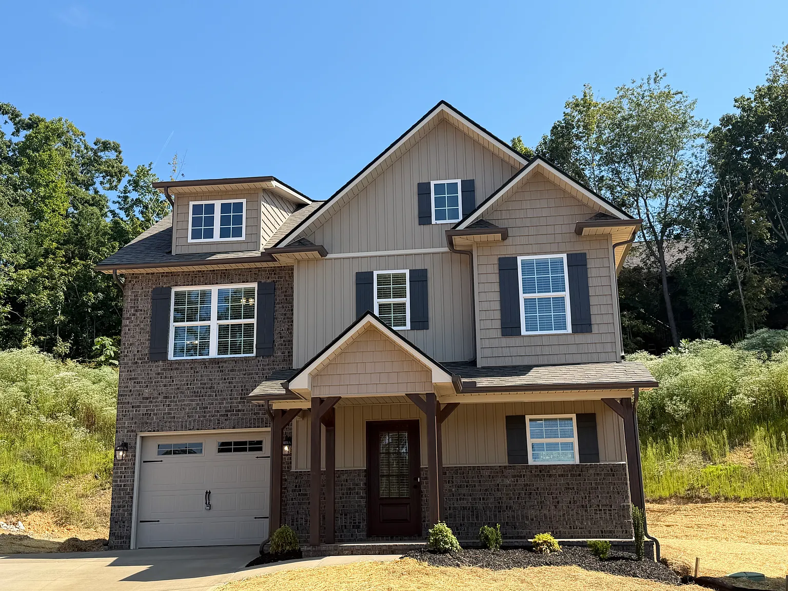 3 bed, 2.5 bath, 1500 sqft, $2,150 — Photo 1