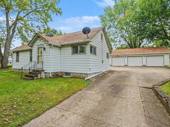 595 Royal Dr, Jackson, MI 49202