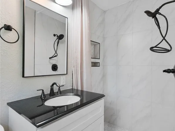 3100 Mildred Dr, Palm Harbor, FL 34684