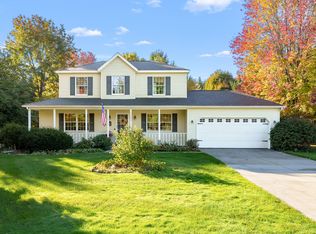 17203 Navajo Trl, Three Rivers, MI 49093