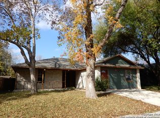 8113 Forest Bow, Live Oak, TX 78233