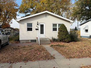906 Logan St, Norfolk, NE 68701