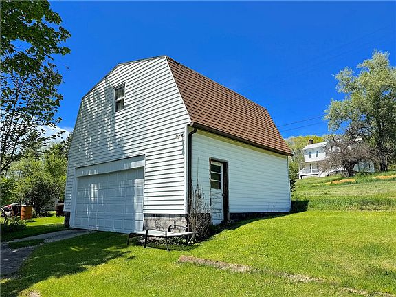 4th image of 3003 Riverside Dr