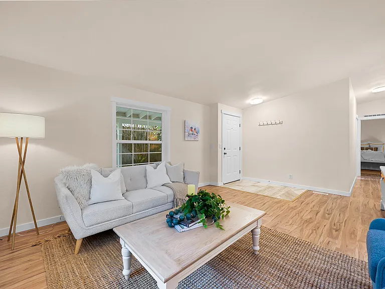 6159 Cedar Ln — Photo 4