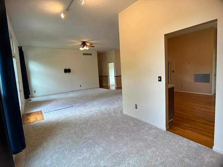 6400 Belmont Park Ct — Photo 4