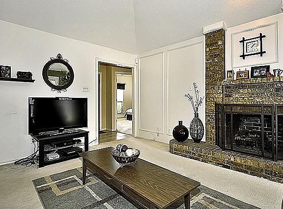 3rd image of 1504 La Paz Dr