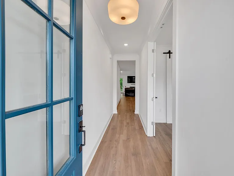 261 Cornice Dr — Photo 3
